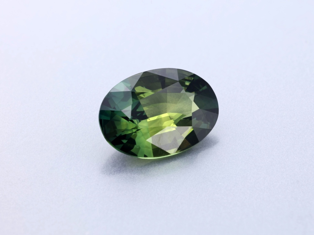 Parti Sapphire 7.11 x 5.10 x 2.95mm Oval