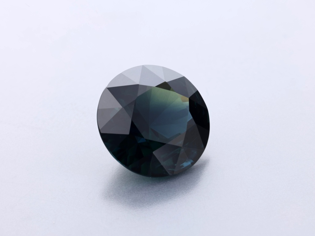 Parti Sapphire 8.17 x 8.17 x 4.82mm Round