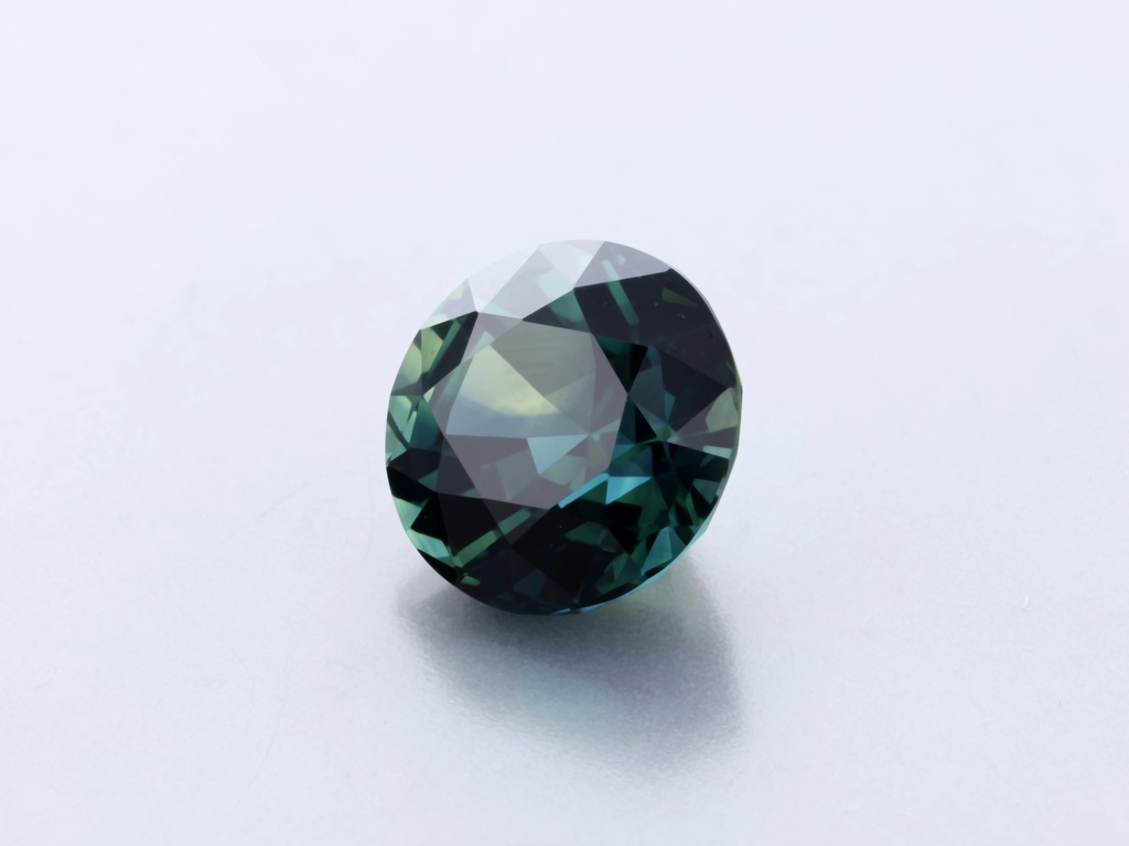 Parti Sapphire 6.83 x 6.78 x 4.90mm Round