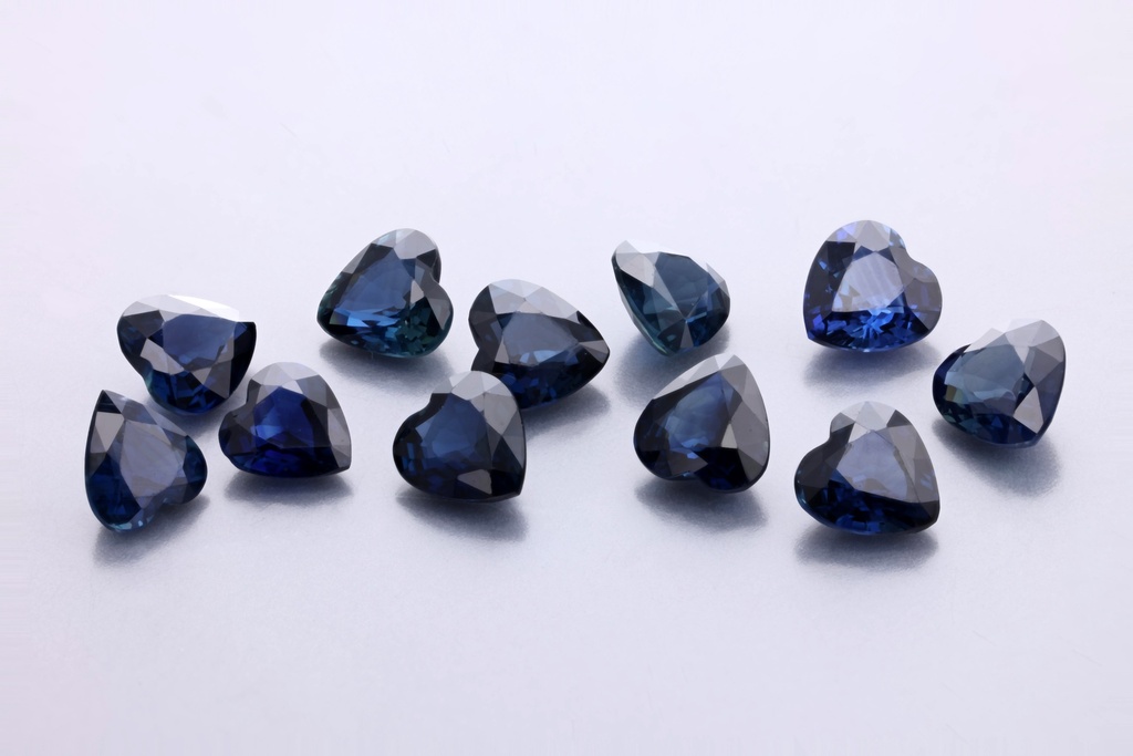 Australian Sapphire 4mm Heart Shape Blue