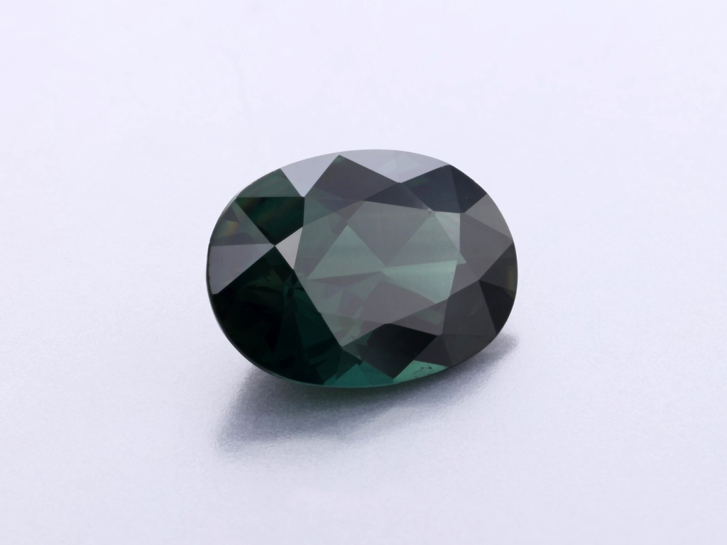 Australian Green Sapphire 8 x 5.9 x3.4mm Oval