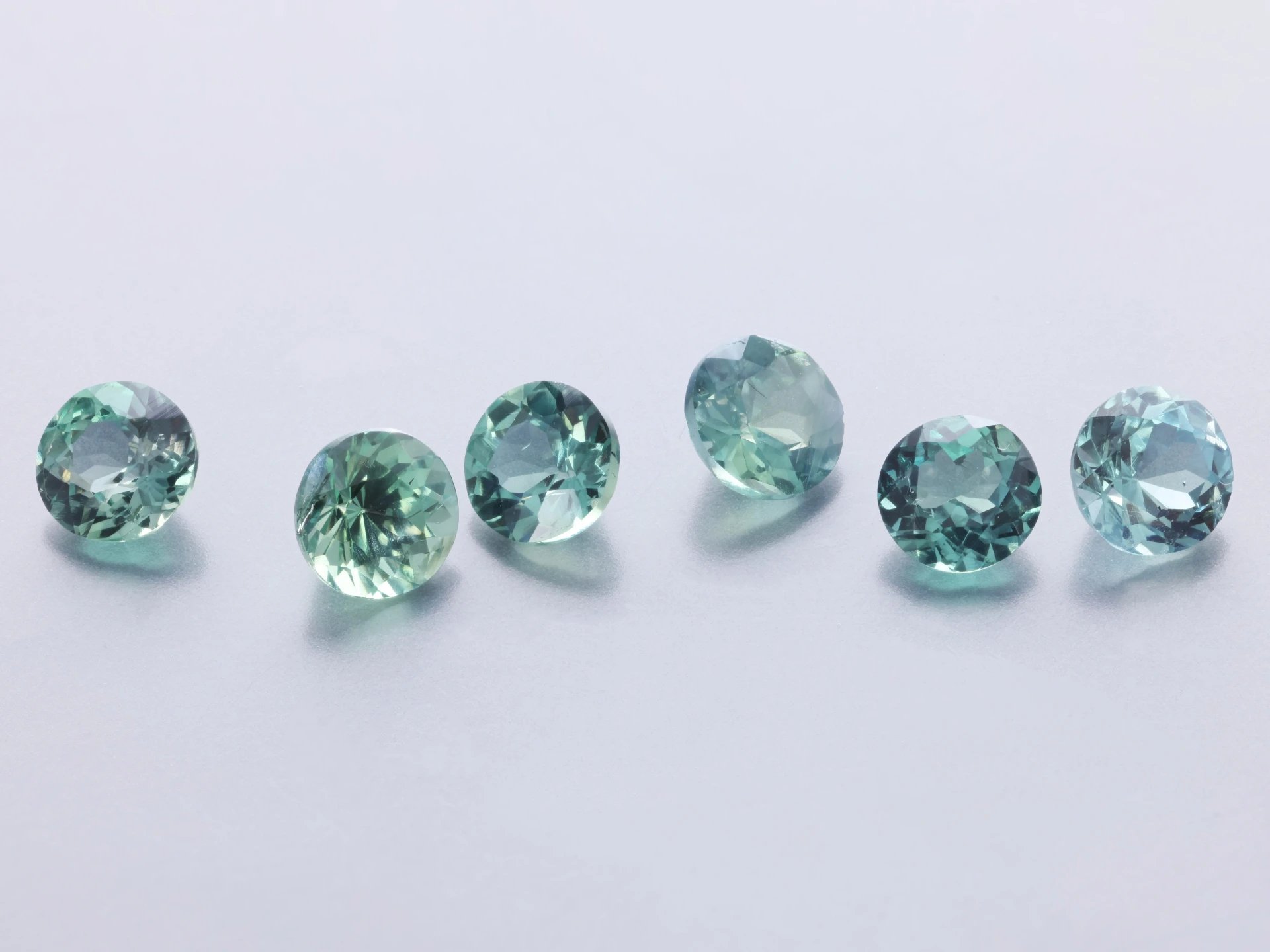 Alexandrite 3.50mm Round Diamond Cut