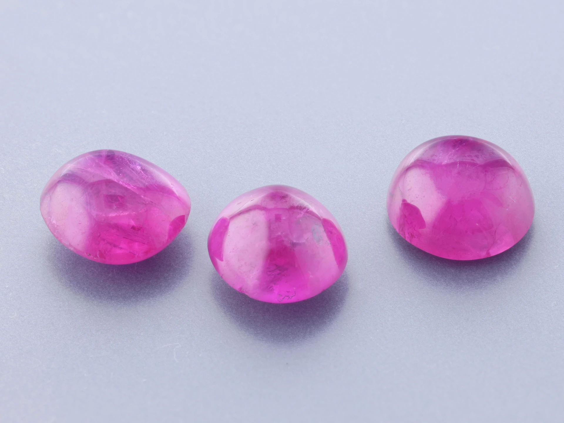Burmese Ruby 5.00mm +/- Round Cabochon