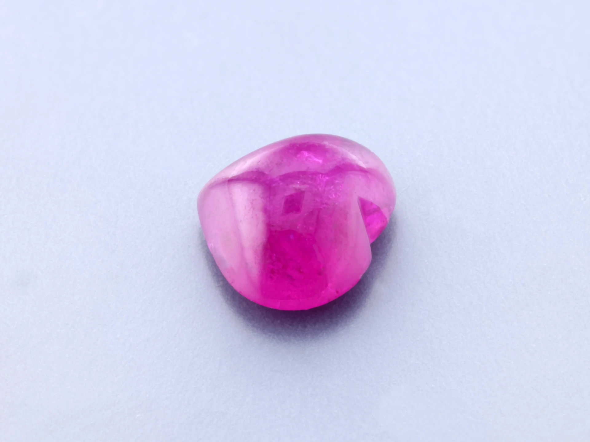 [SPHC0706X1] Burmese Ruby 7.30 x 6.33 x 3.27mm Heart Shape Cabochon