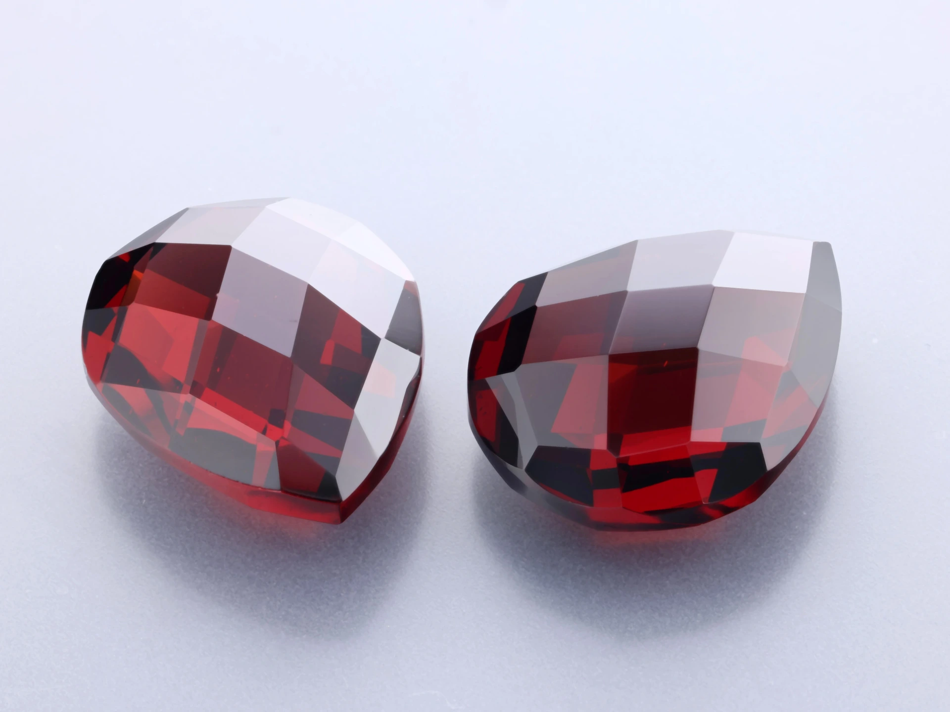 [GAPL1210] Almandine Garnet 12x10mm Pear Shape Briolette Undrilled