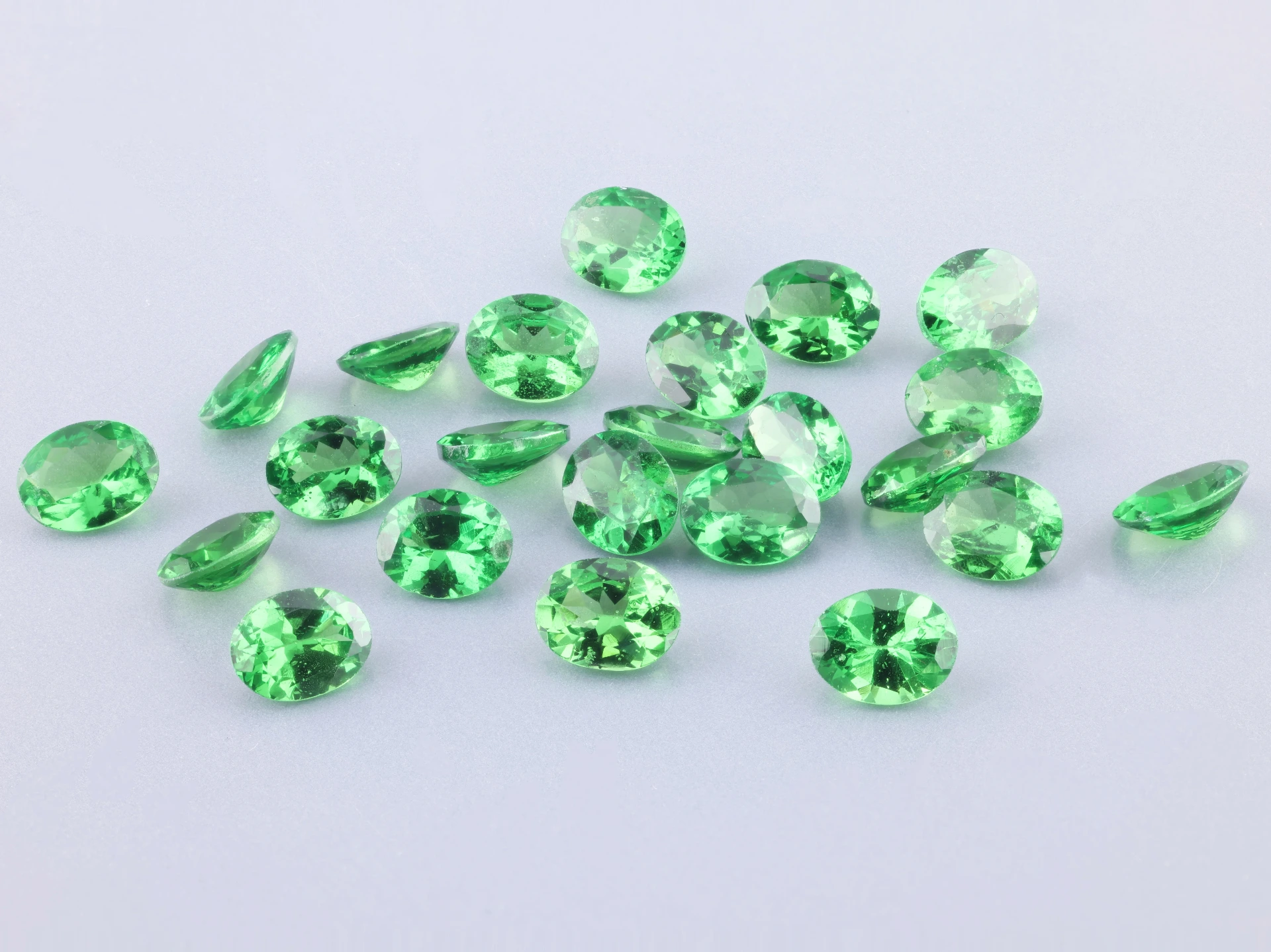 Tsavorite Garnet 5x4mm Oval
