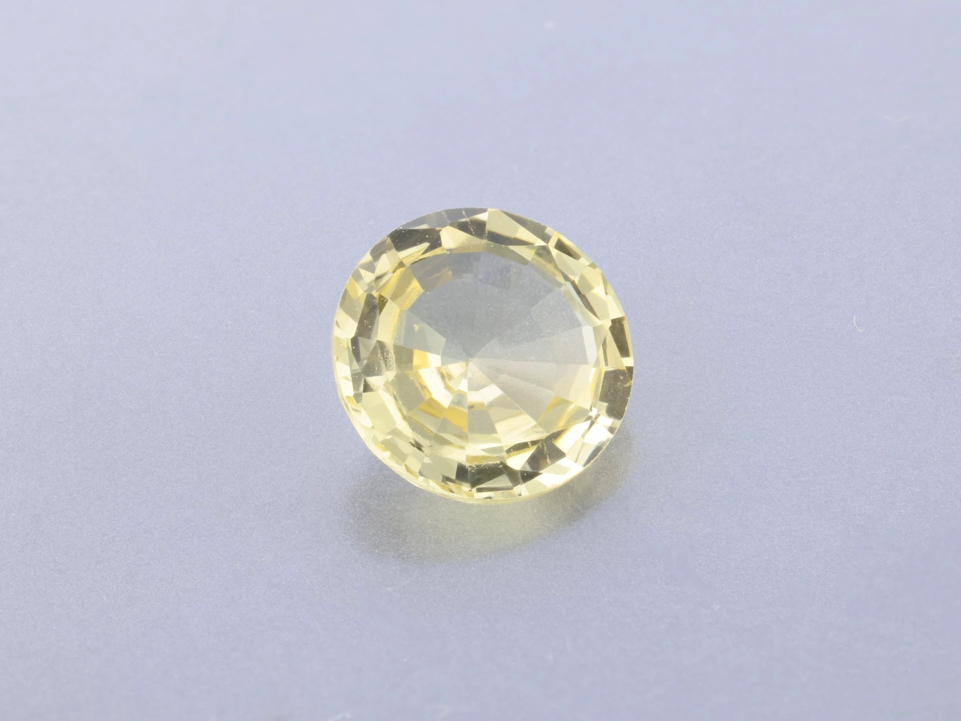 Yellow Sapphire 6.00mm Round Light
