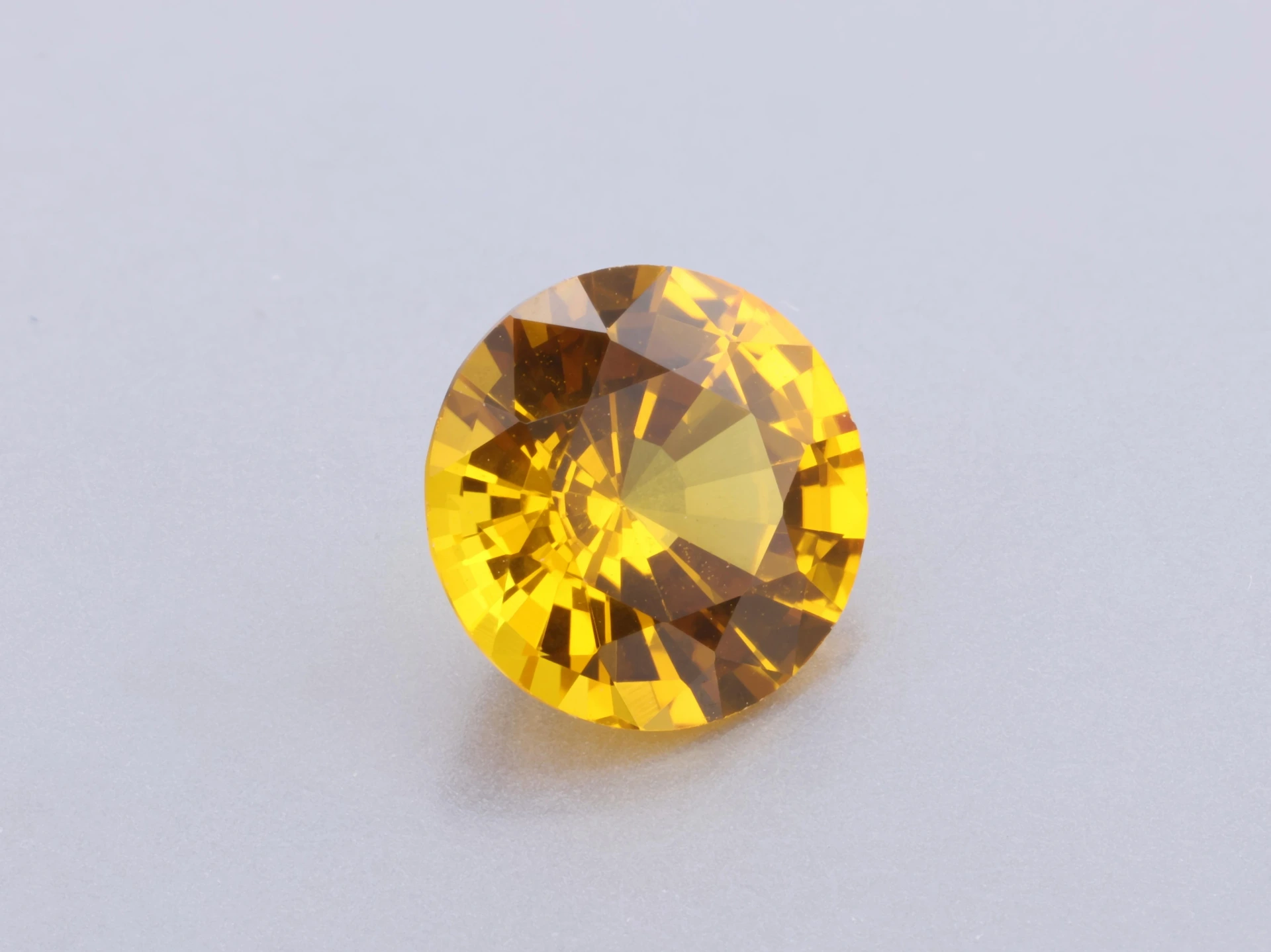 Orange Sapphire 6.00mm Round Dark