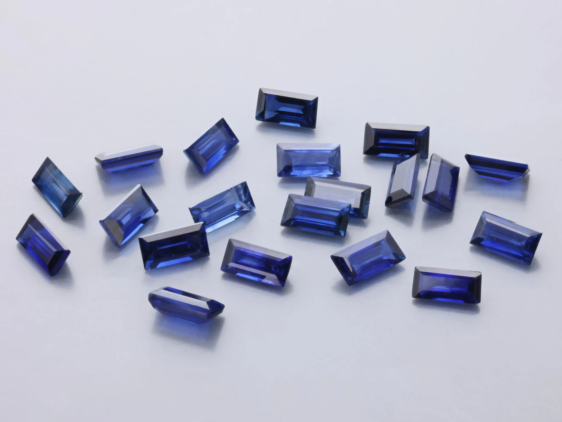 Ceylon Sapphire 4x2mm Baguette Dark Blue