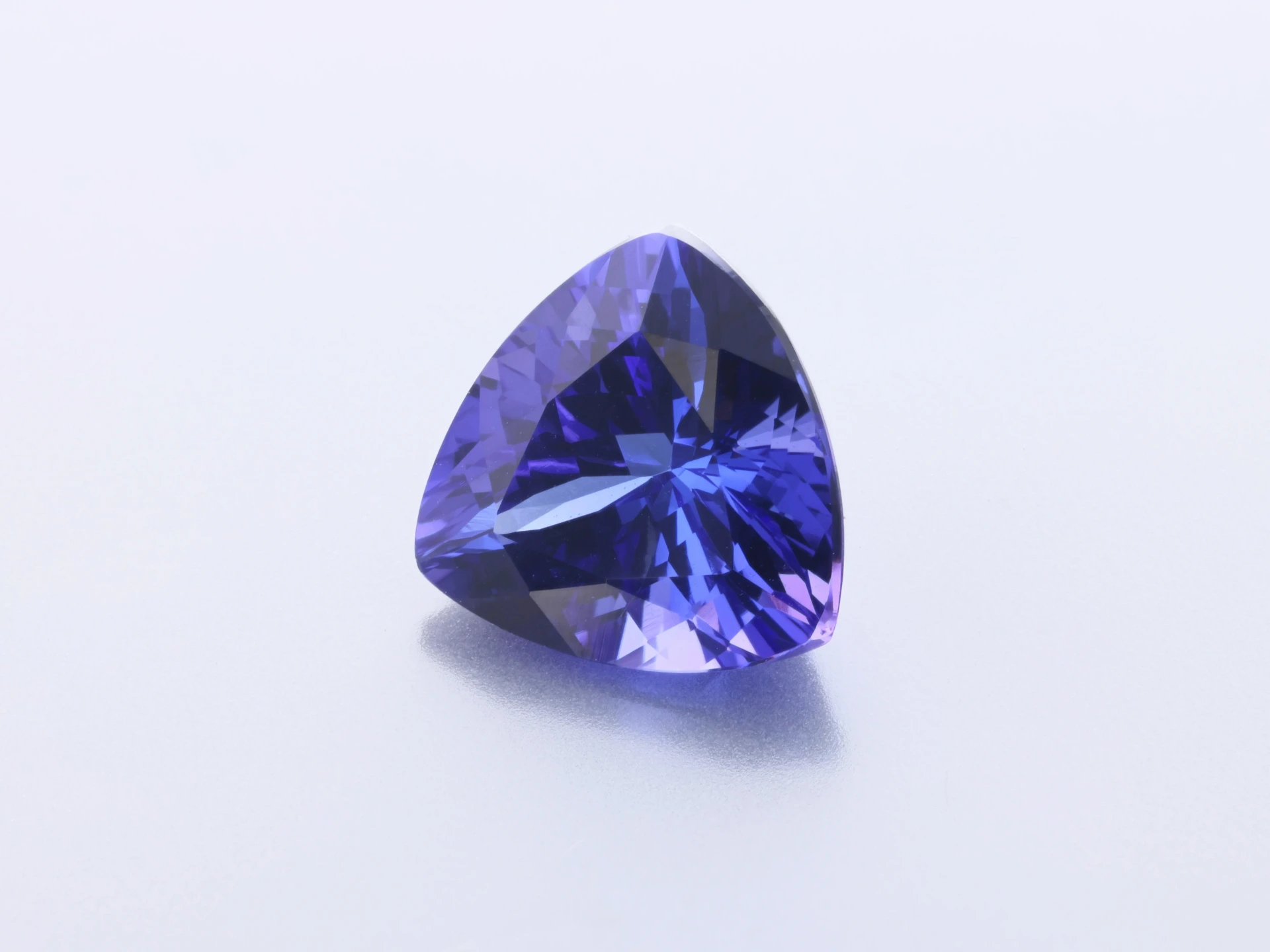 Tanzanite 8.04 x 7.98 x 5mm Trilliant Tanzania