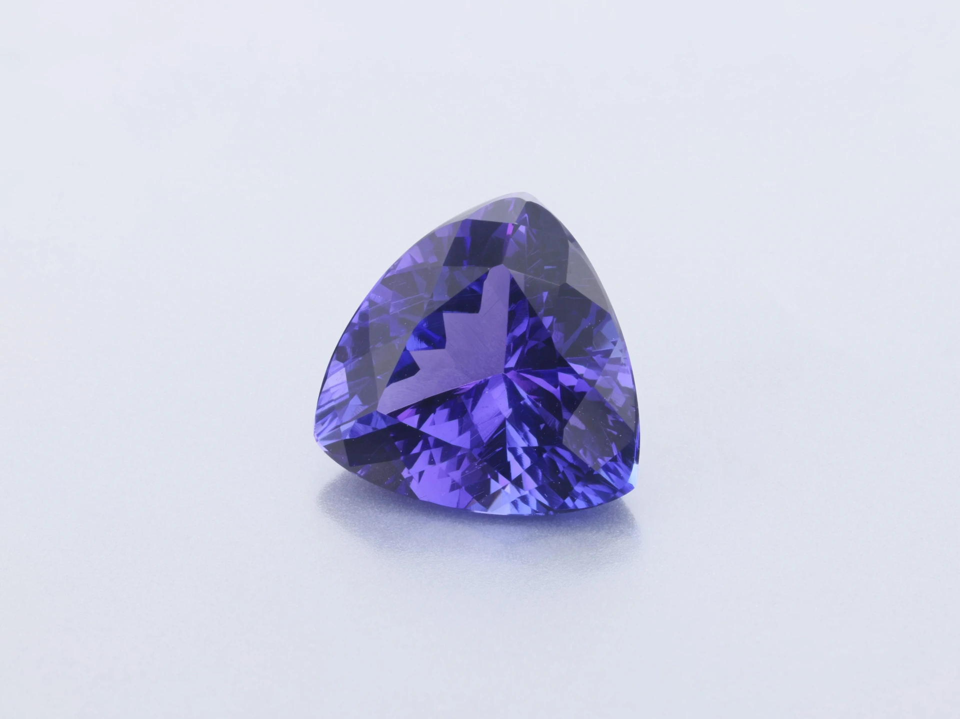 Tanzanite 8.56 x 8.43 x 4.92mm Trilliant