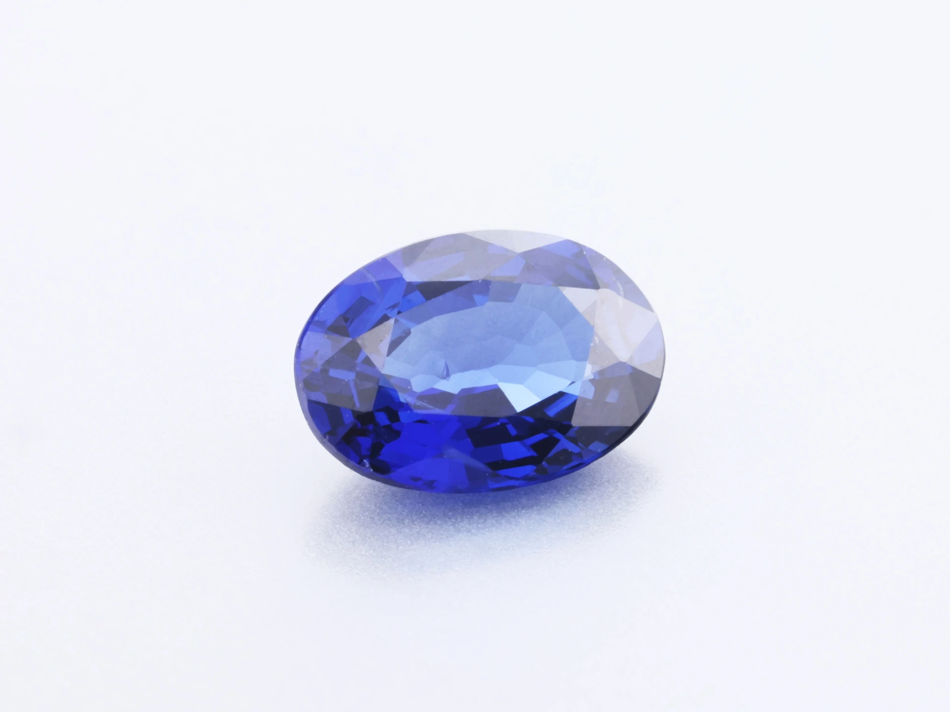 Sapphire 6.90 x 4.90 x 2.90mm Oval Nigeria