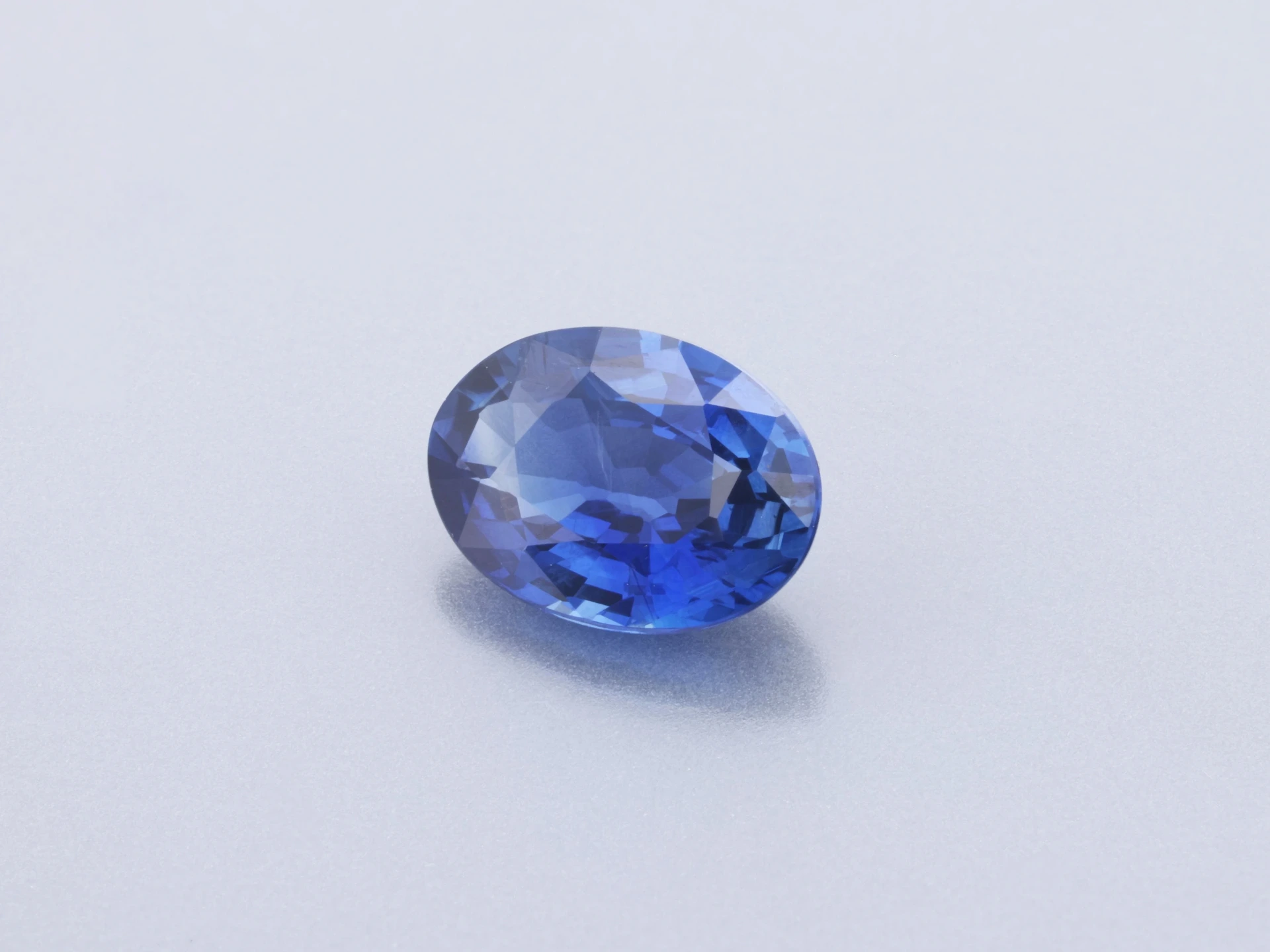 Sapphire 6.90 x 5.10 x 3.00mm Oval Nigeria