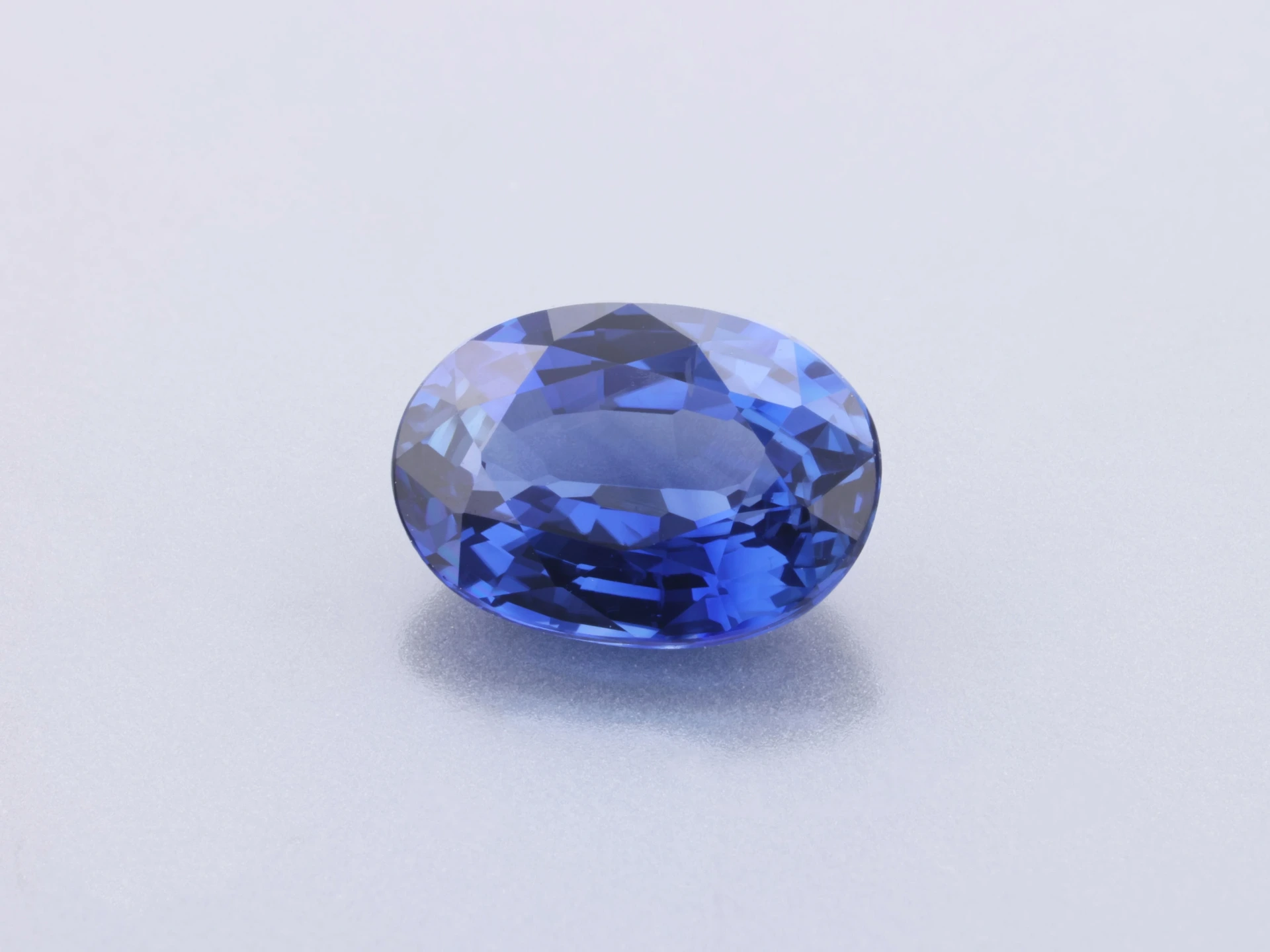Sapphire 6.90 x 4.90 x 3.13mm Oval Nigeria