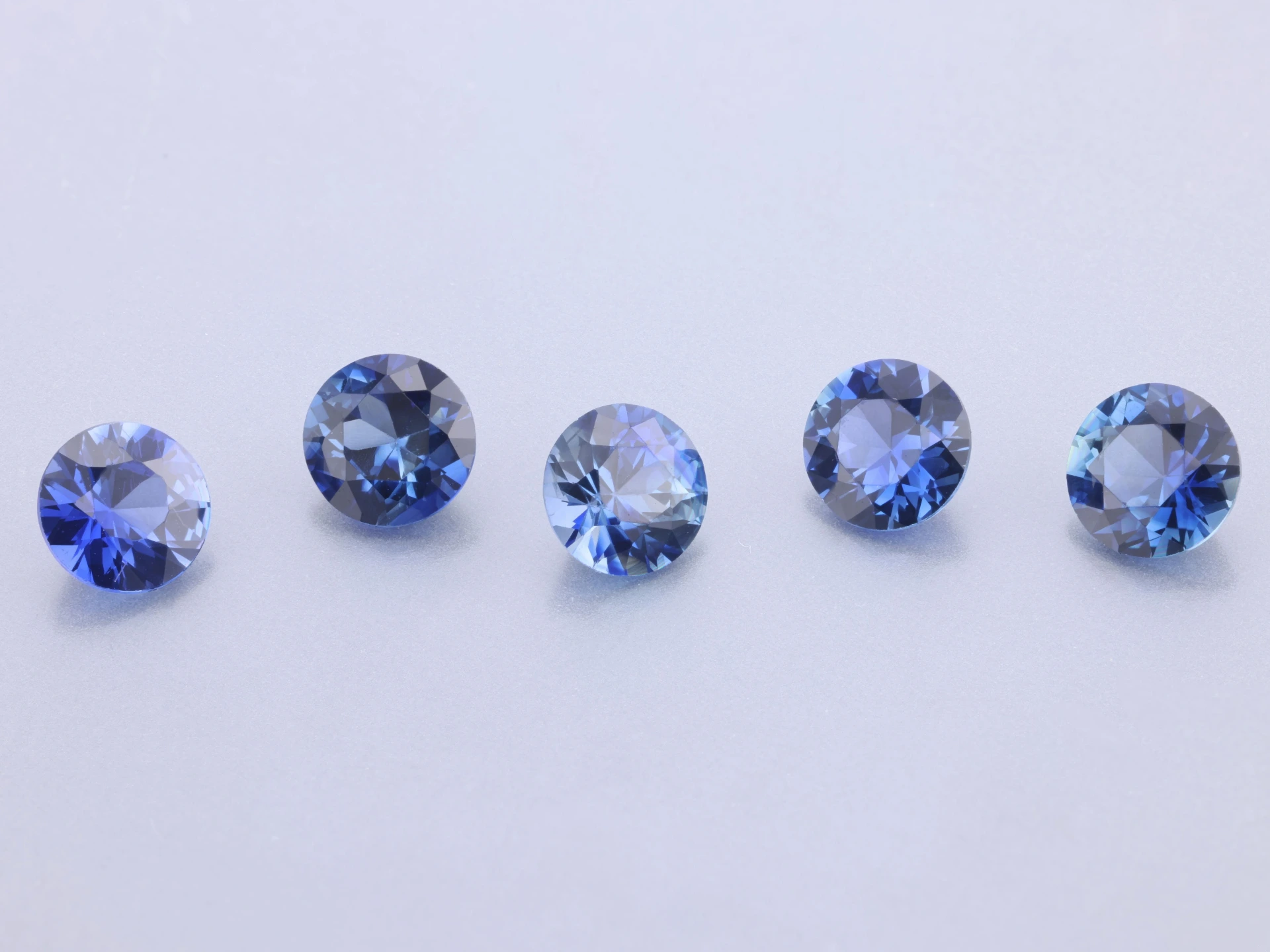 Australian Sapphire 4.00mm Round Mid Blue