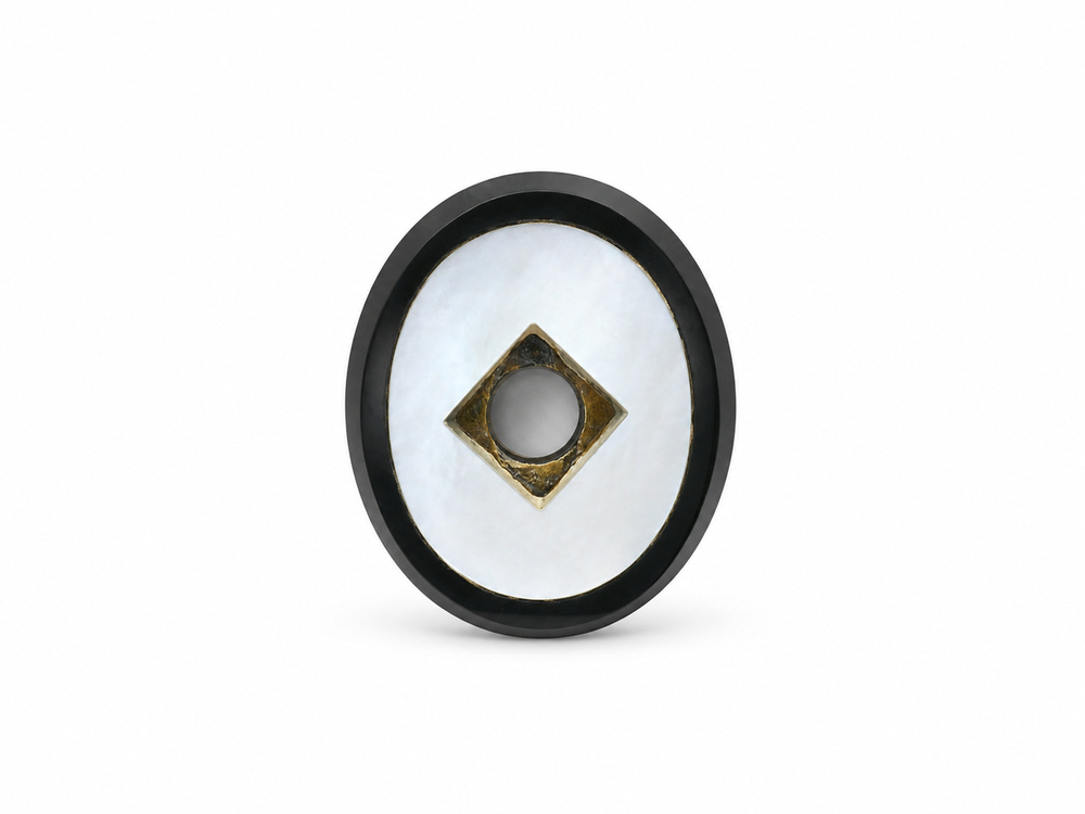 [AXVT1008P7] Onyx 10x8mm Oval MOP Centre Buff Top Countersunk