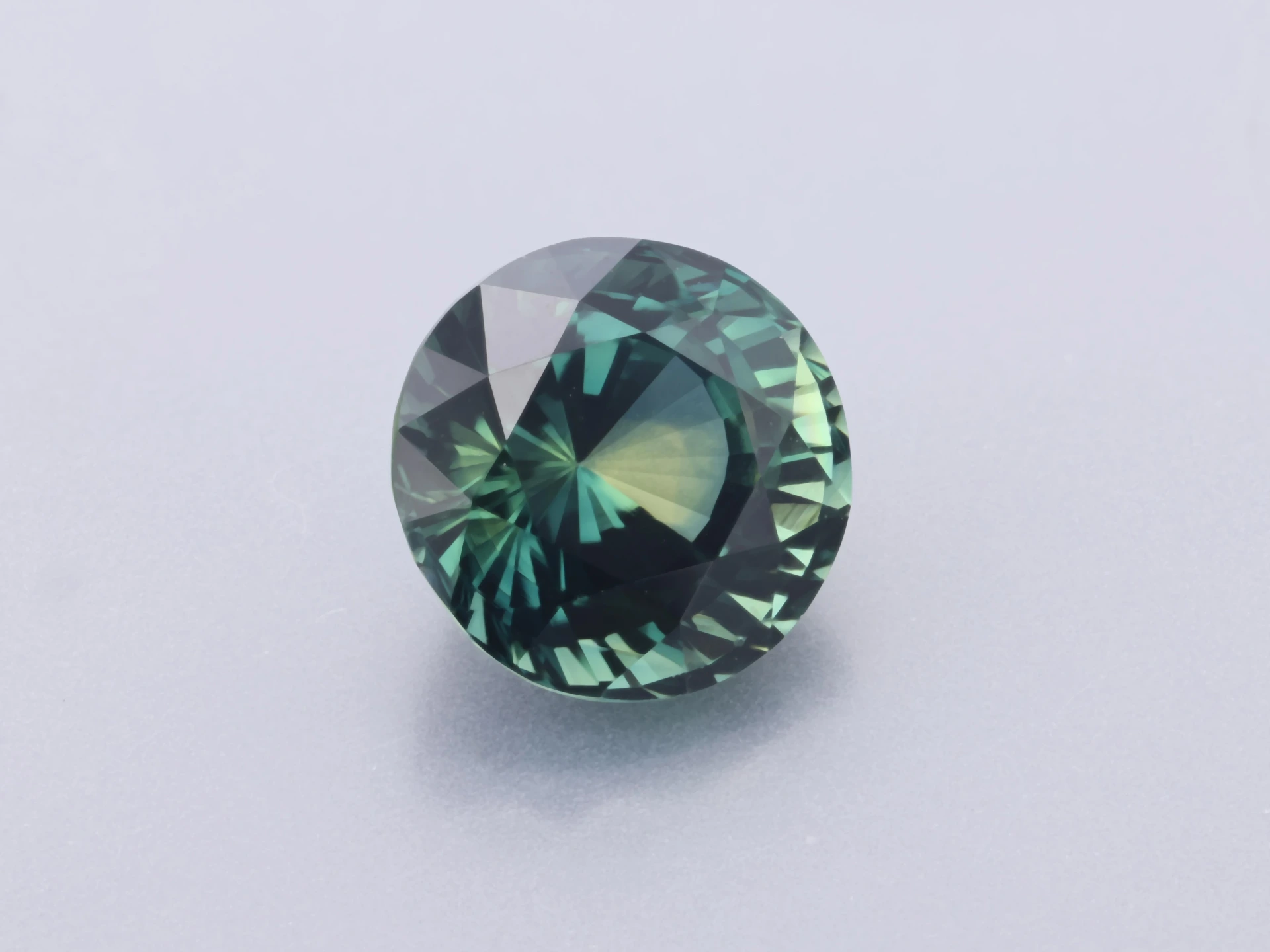 Parti Sapphire 6 x 5.98 x 4.22mm Round