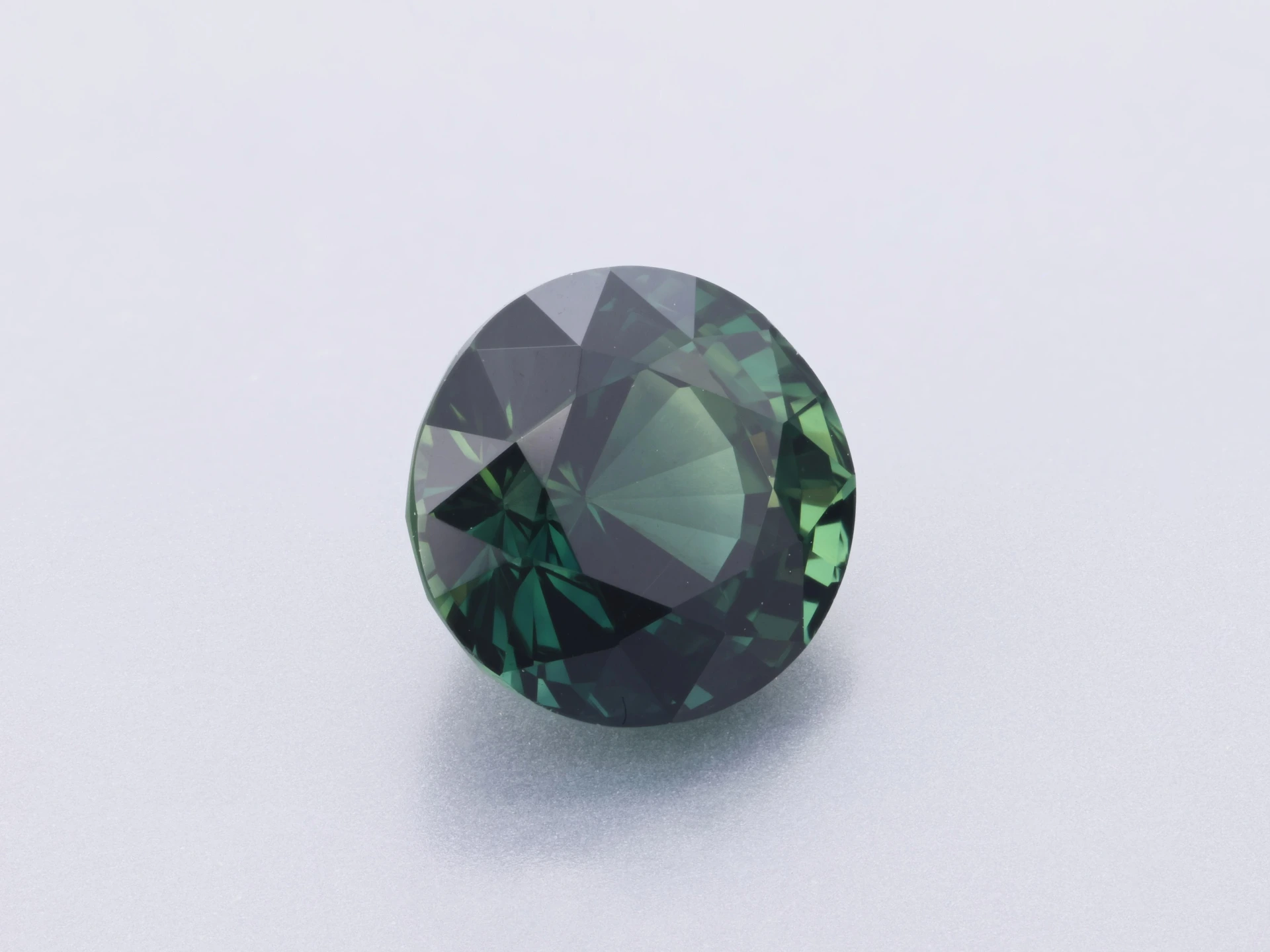 Green Sapphire 6 x 5.95 x 4.50mm Round
