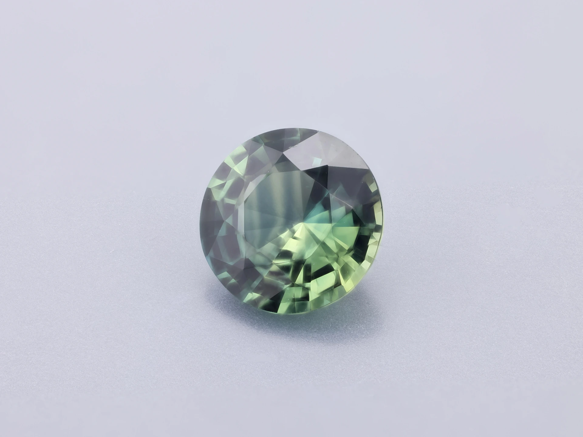 Parti Sapphire 6.68 x 6.63 x 3.64mm Round