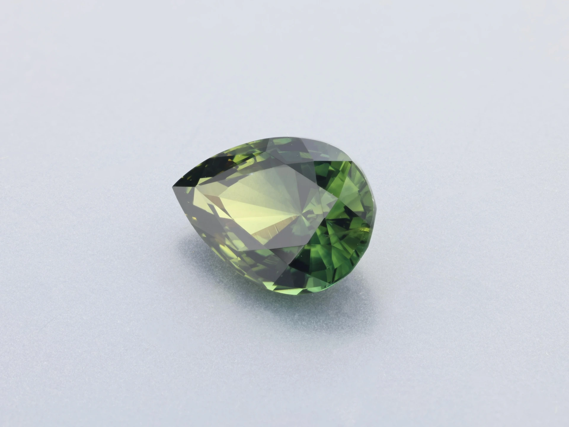 Parti Sapphire 7.14 x 5.12 x 3.40mm Pear Shape
