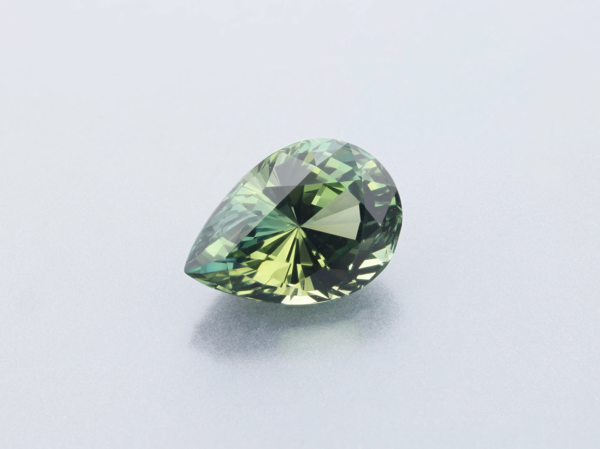 Parti Sapphire 7 x 5 x 3.90mm Pear Shape
