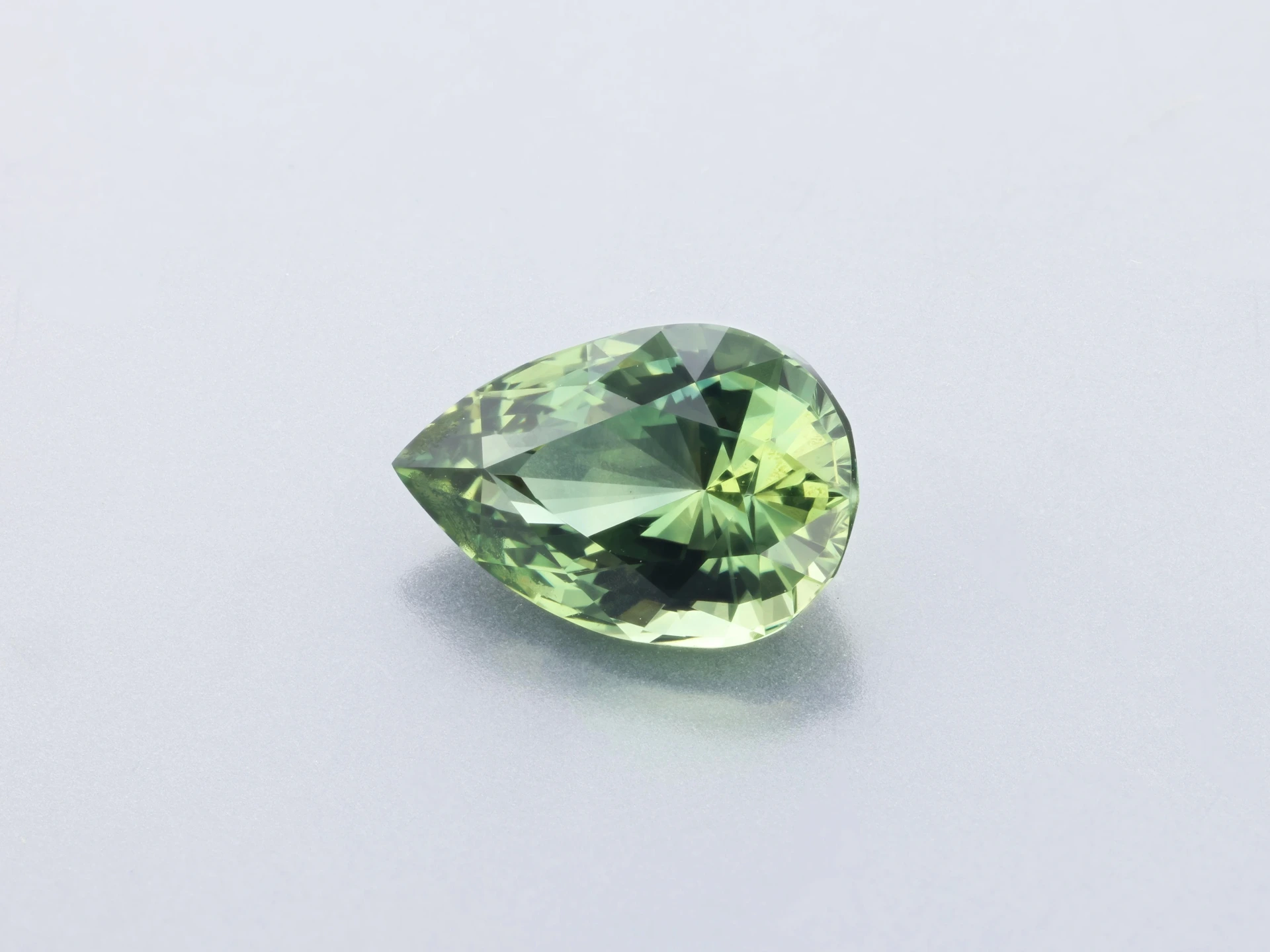 Parti Sapphire 7.12 x 4.85 x 3.57mm Pear Shape