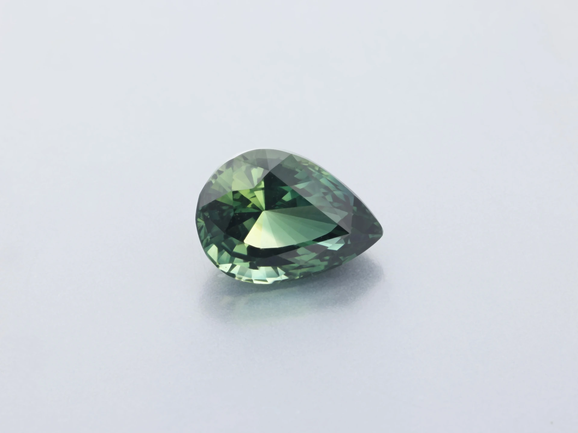 Parti Sapphire 7.10 x 5.10 x 4mm Pear Shape