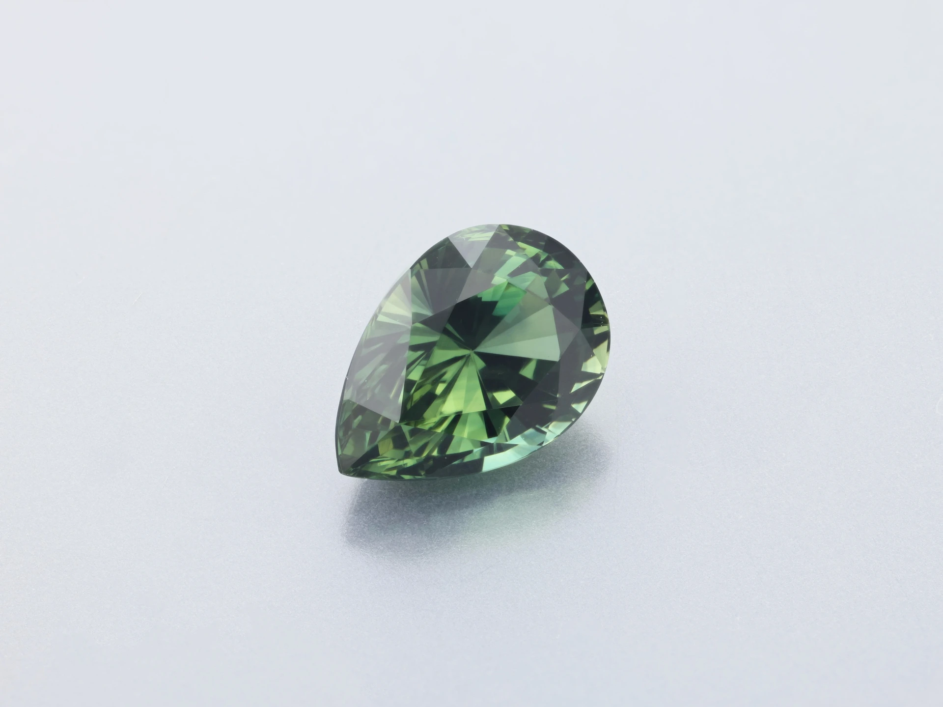 Parti Sapphire 7.10 x 5.13 x 4.12mm Pear Shape