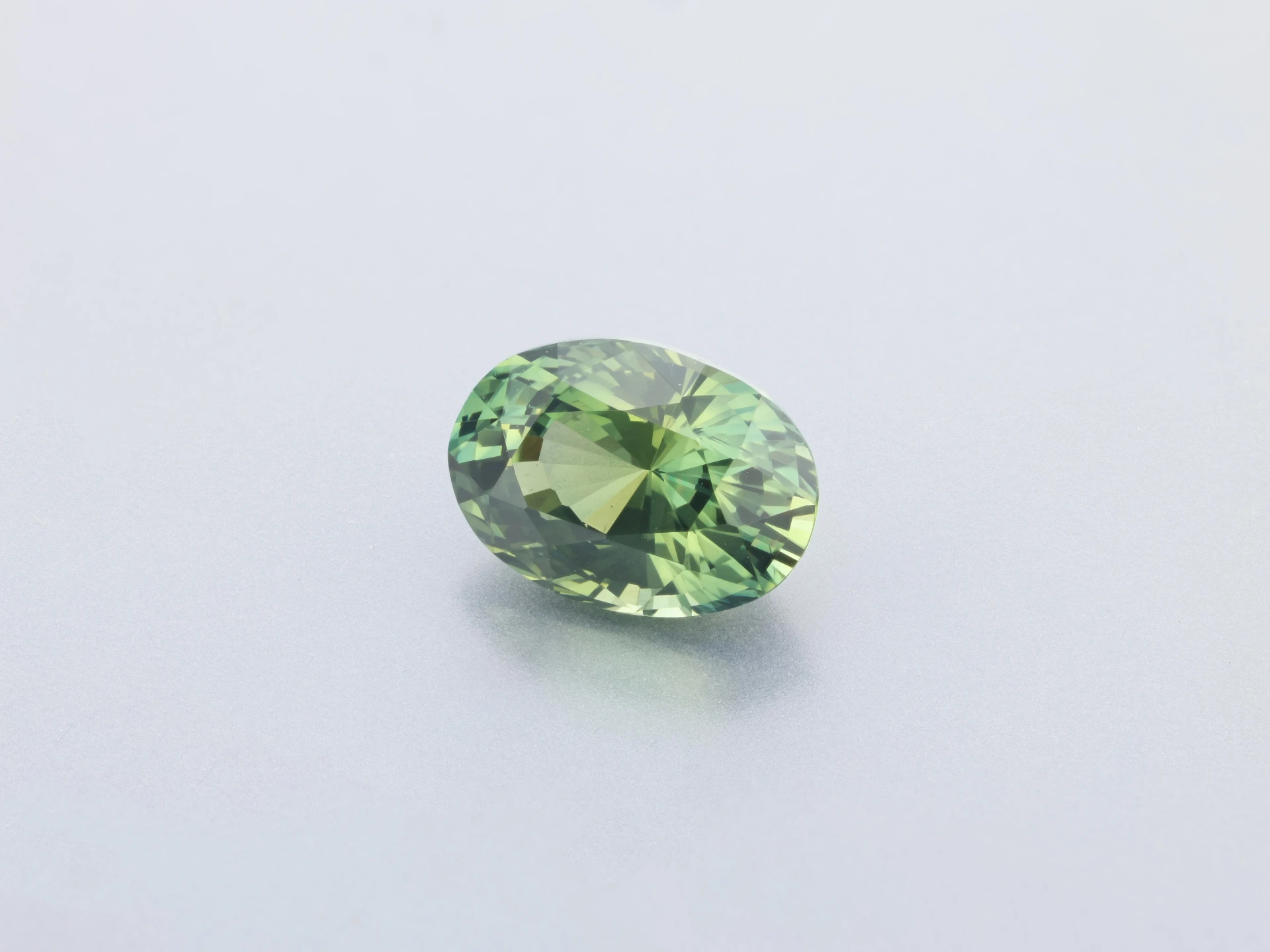 Parti Sapphire 7.12 x 5.05 x 4mm Oval
