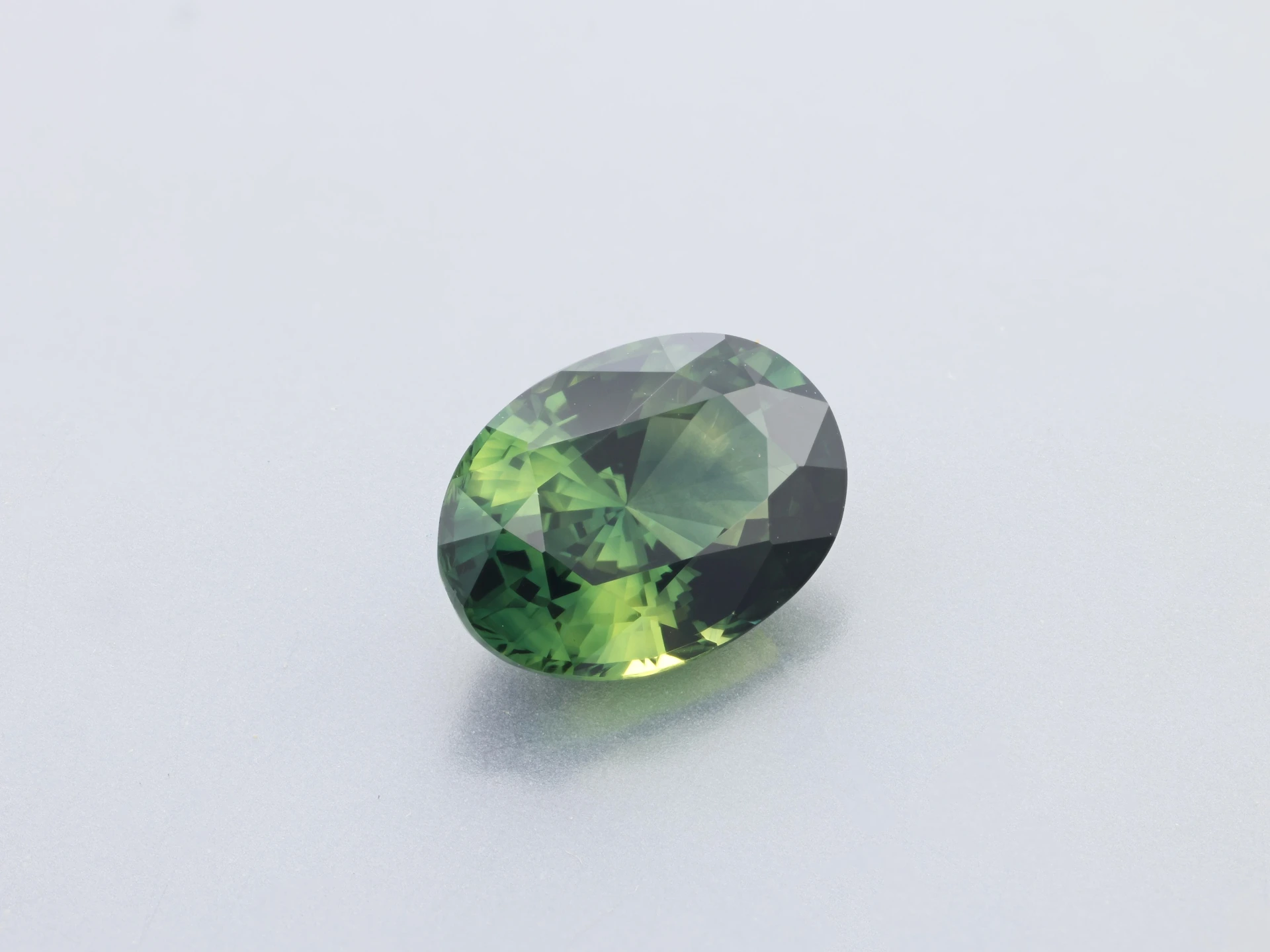 Parti Sapphire 7.10 x 5.13 x 3.46mm Oval