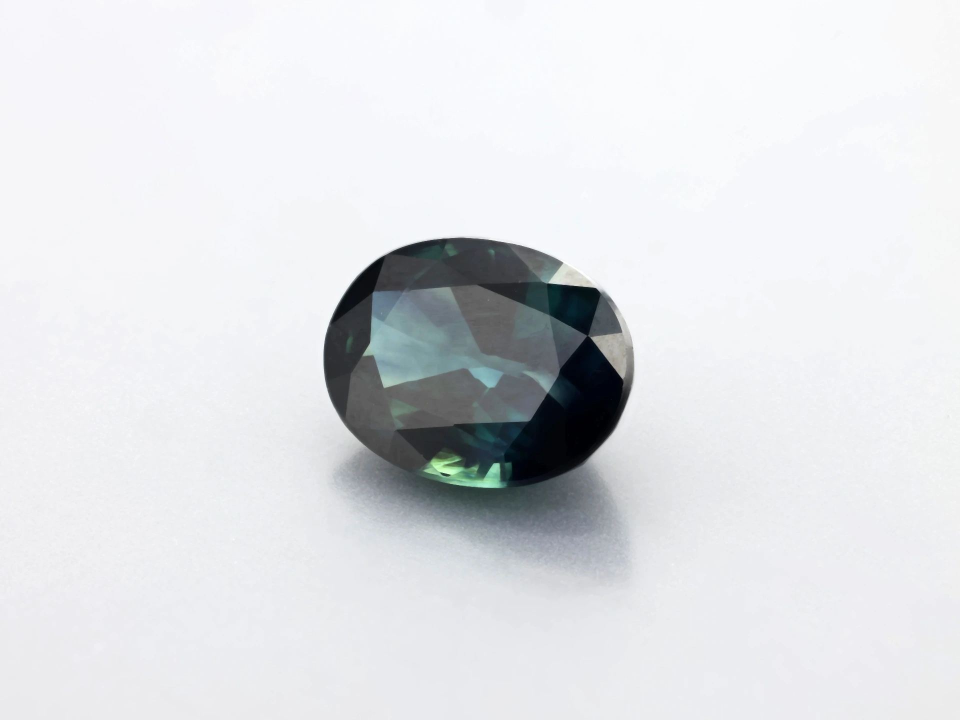 Australian Sapphire 8.20 x 6.20 x 4.20mm Oval Mid Blue