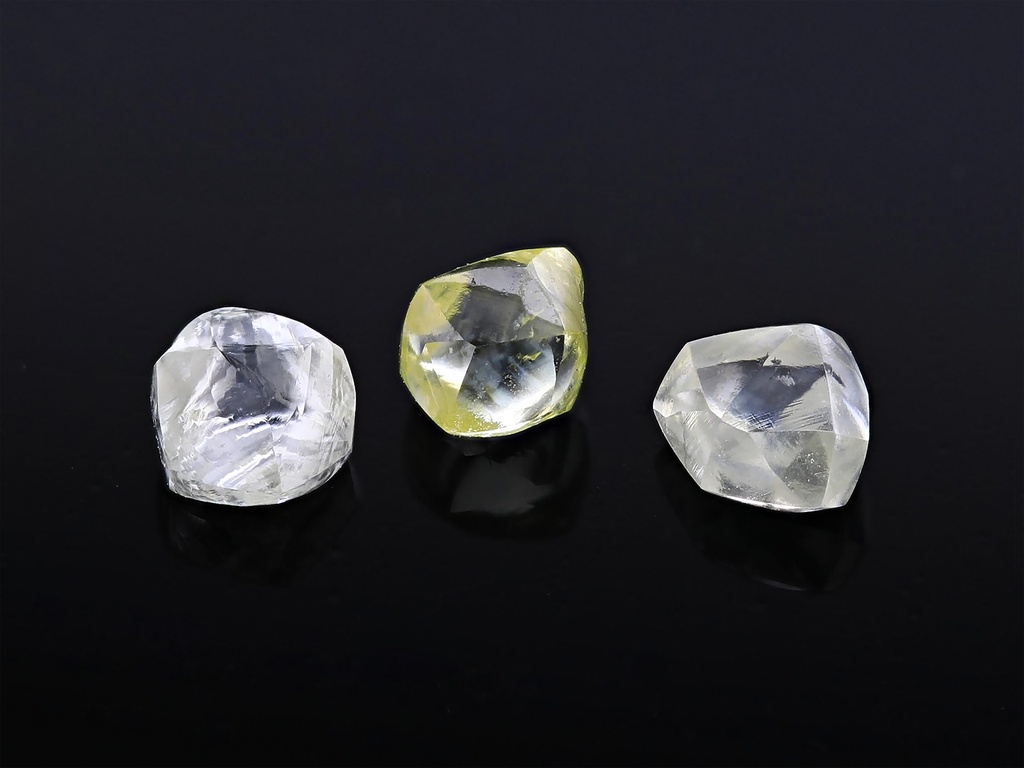 [DMFX0250X23] Diamond Crystals 2.5-3mm +/- set of 3