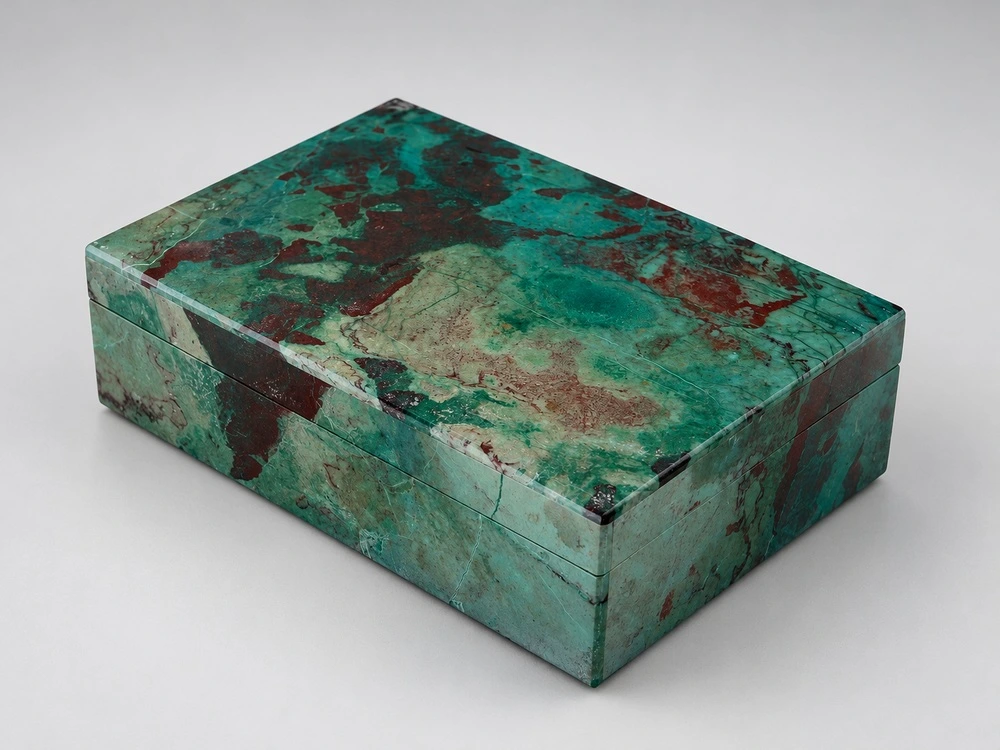 [ORNX3493] Ornamental Chrysocolla 150x100x45mm Gem box
