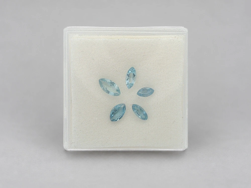 [BAMB0400X1] Aquamarine 4-5mm Marquise  set of 5