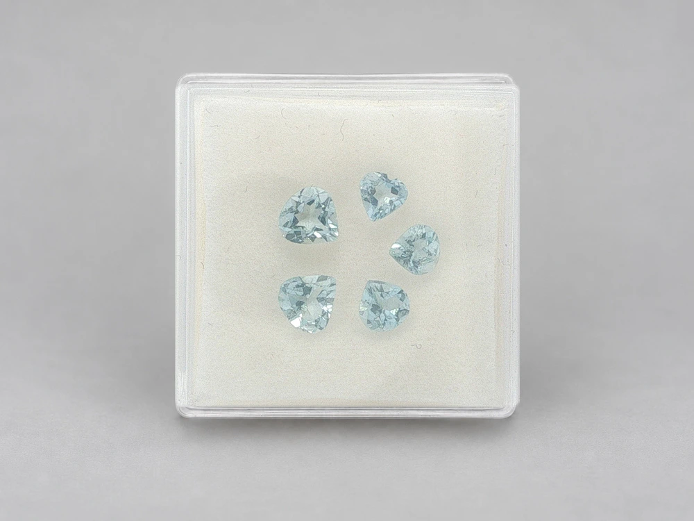 [BAPB0400X3] Aquamarine 4-5mm Pear Shape - Mixed Set of 5